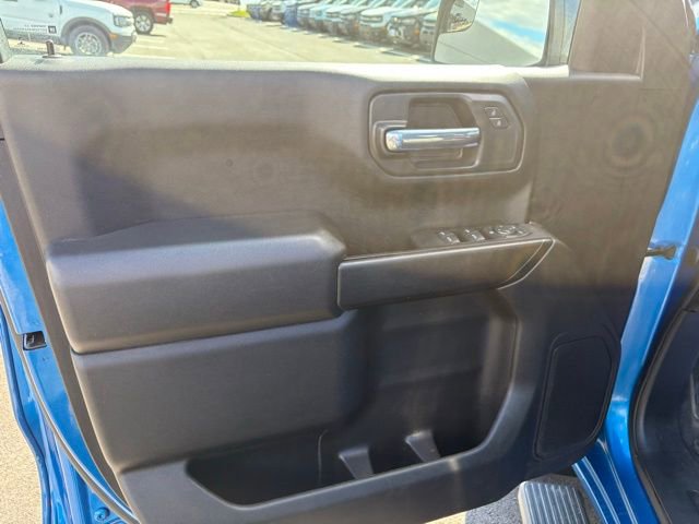 Used 2022 Chevrolet Silverado 1500 Custom AWD/4WD image 17
