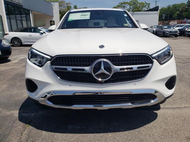 New 2025 Mercedes-Benz GLC 350e 4MATIC image 3