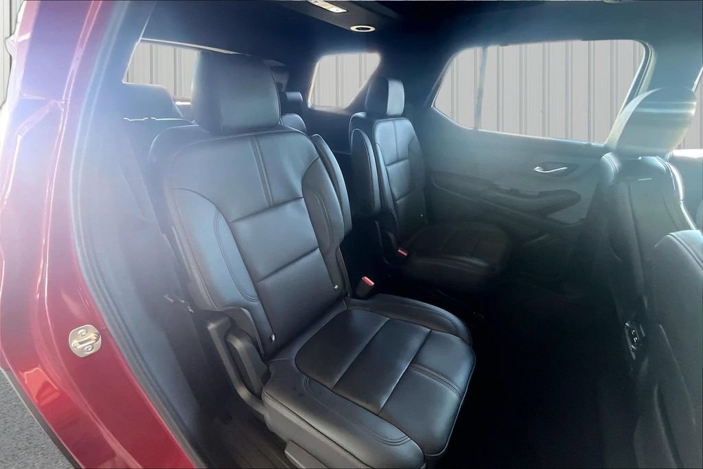 Used 2023 Chevrolet Traverse RS AWD/4WD image 21