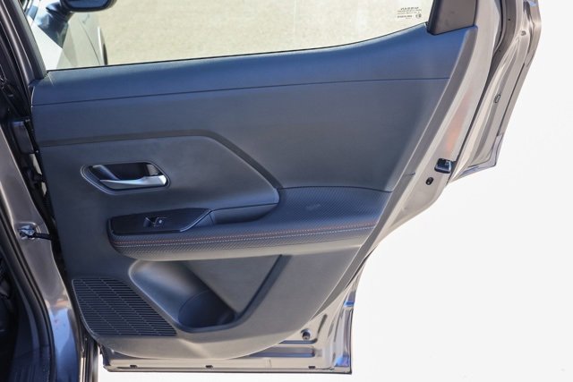 New 2025 Nissan Kicks SR image 19