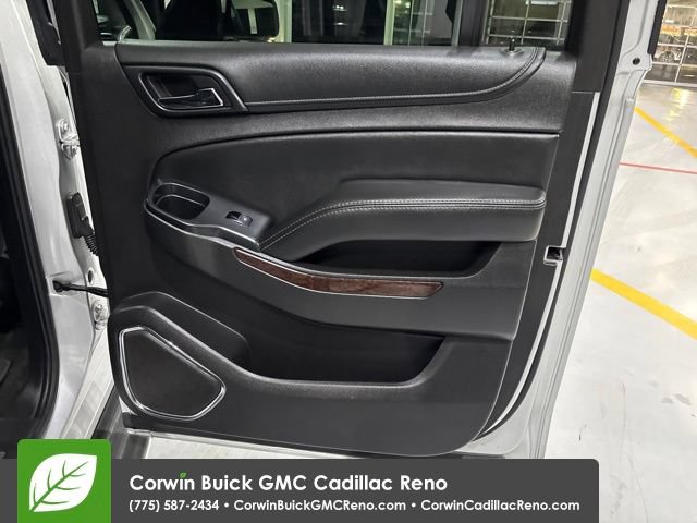 Used 2017 GMC Yukon XL SLT w/ Open Road Package AWD/4WD image 20