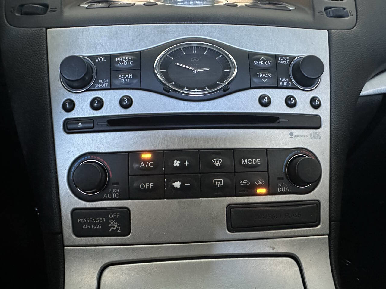 Used 2009 INFINITI G37 Journey w/ Premium Pkg image 22