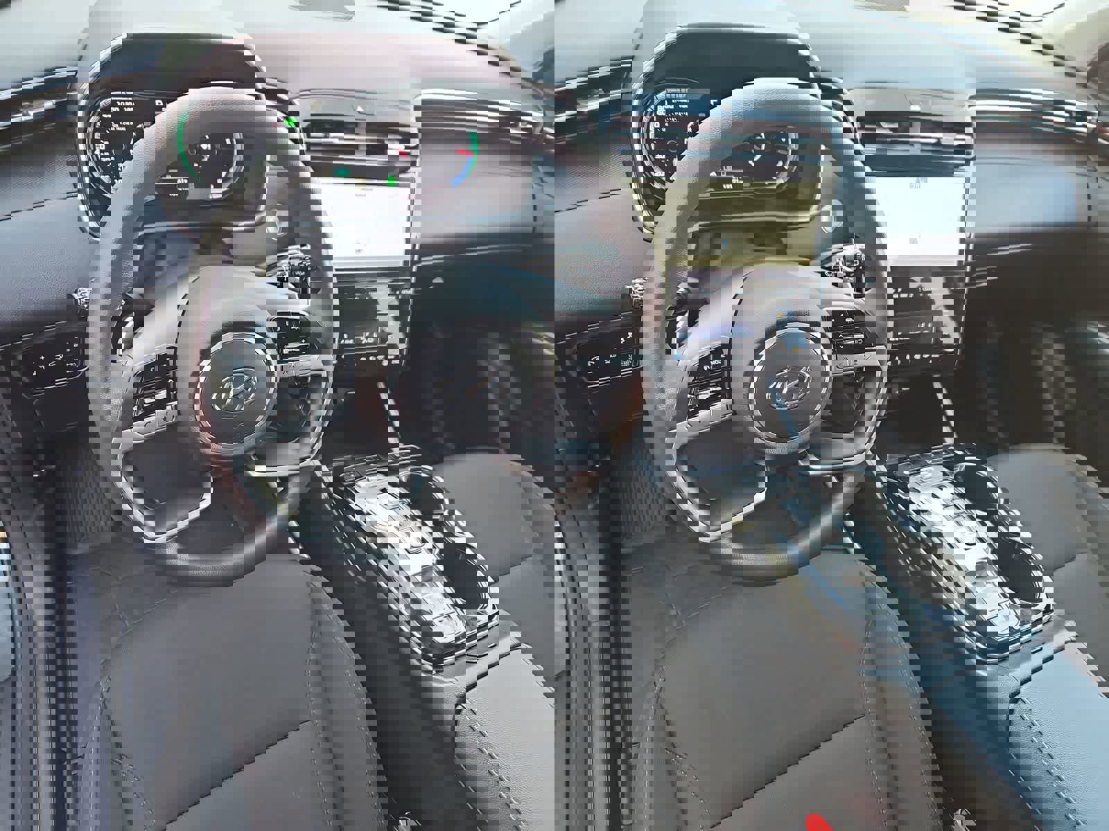 Used 2024 Hyundai Tucson Blue image 2