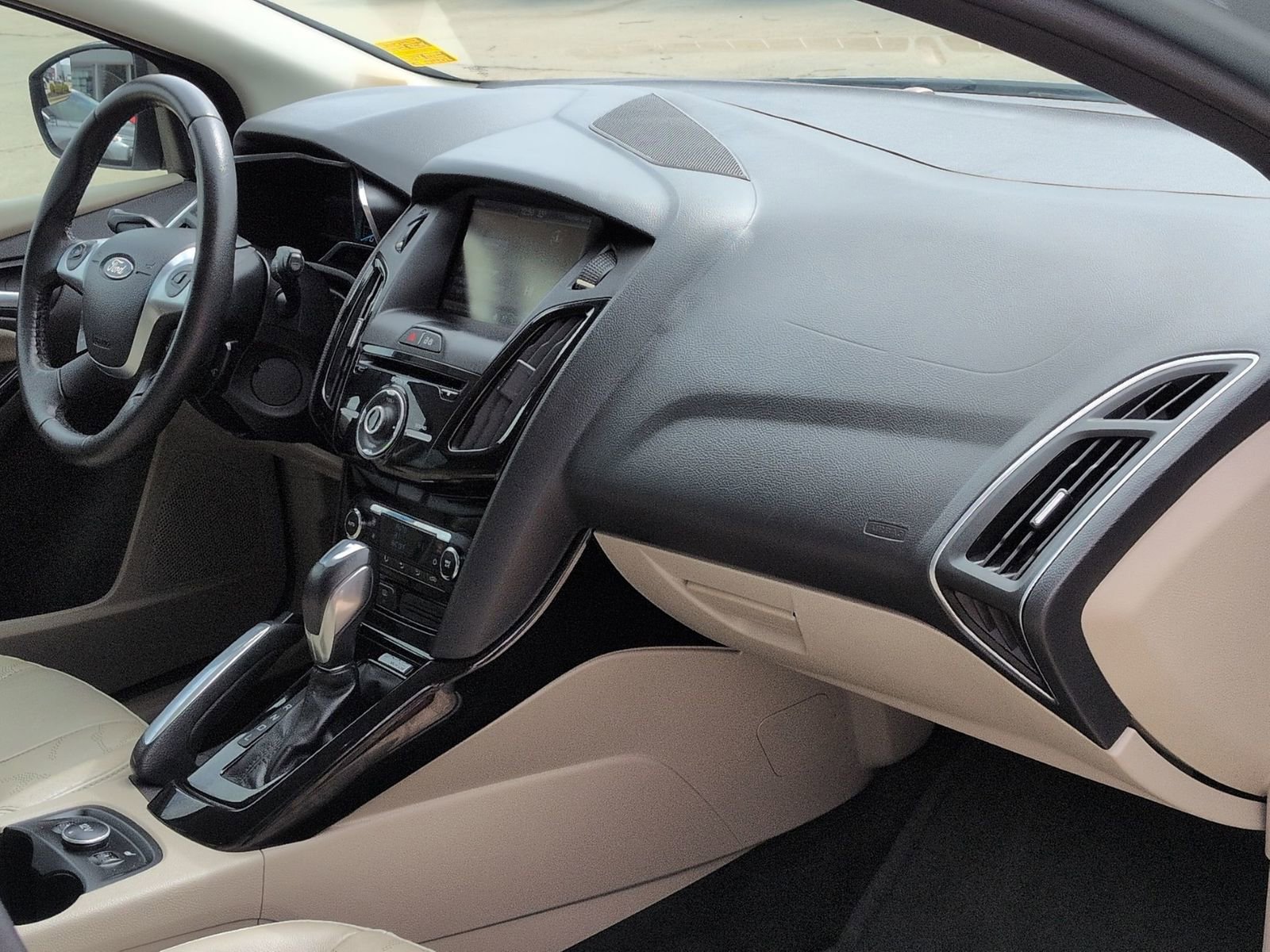 Used 2013 Ford Focus Electric Hatchback image 30