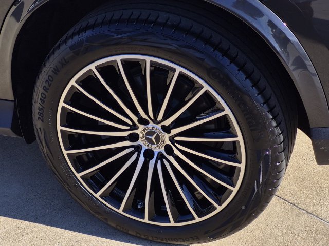 Certified 2026 Mercedes-Benz GLC 300 4MATIC image 8