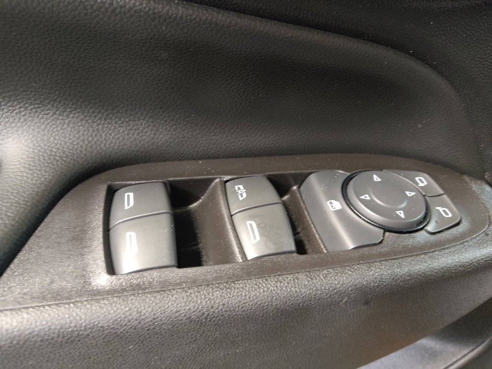 Used 2019 Chevrolet Equinox LT image 27