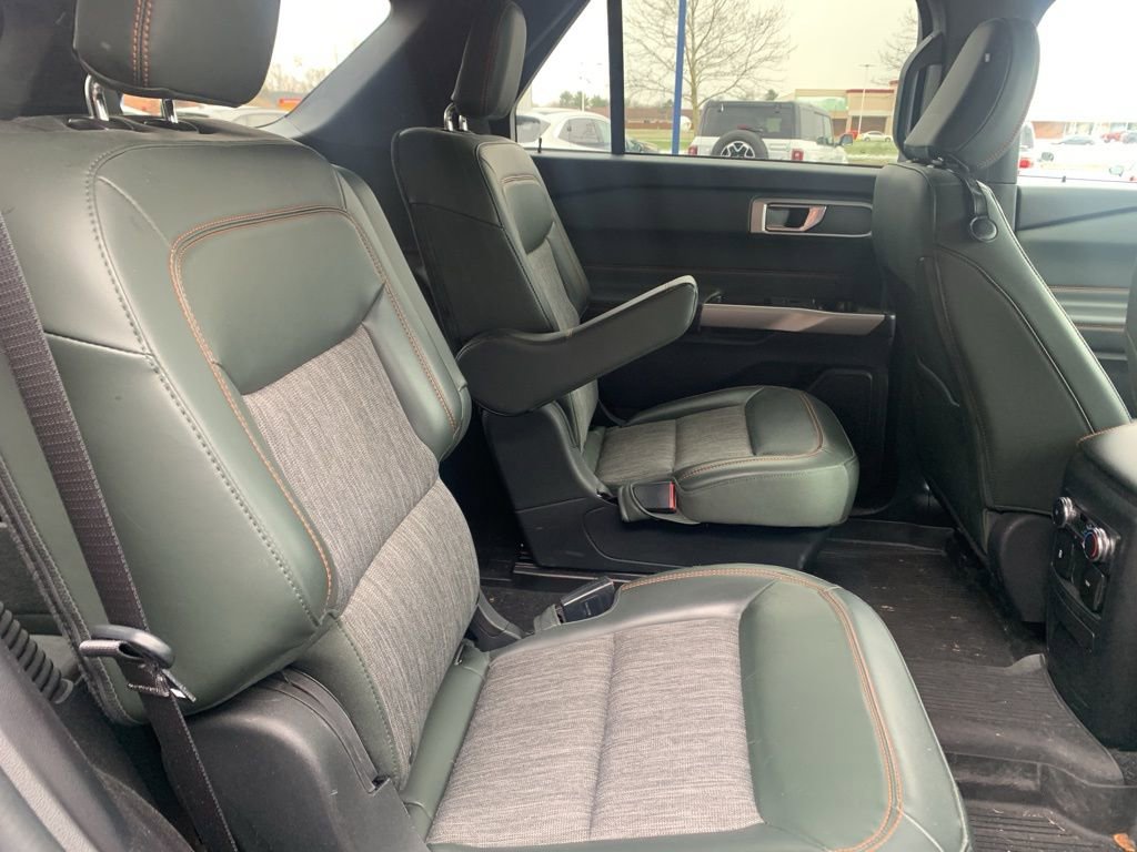 Used 2022 Ford Explorer Timberline image 12