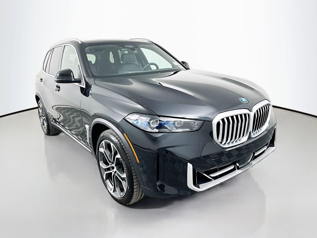 Used 2026 BMW X5 xDrive50e AWD/4WD image 3