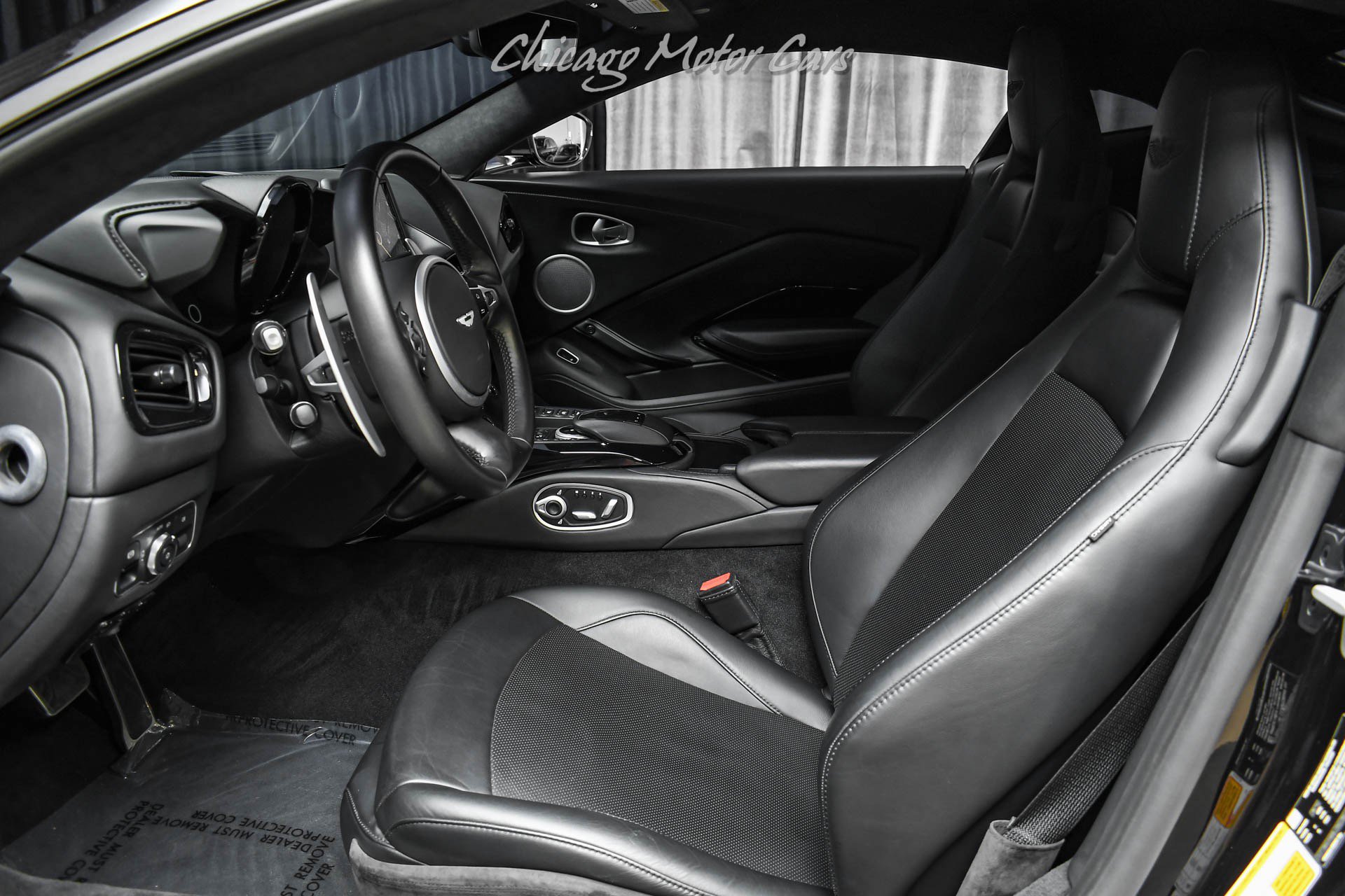 Used 2020 Aston Martin V8 Vantage Coupe RWD image 18