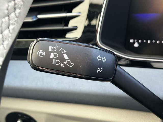 Used 2025 Volkswagen Jetta SE image 24