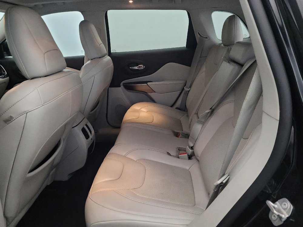Used 2020 Jeep Cherokee Limited AWD/4WD image 18
