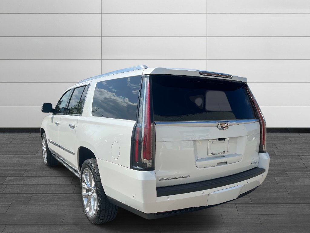 Used 2018 Cadillac Escalade ESV Premium Luxury AWD/4WD image 3