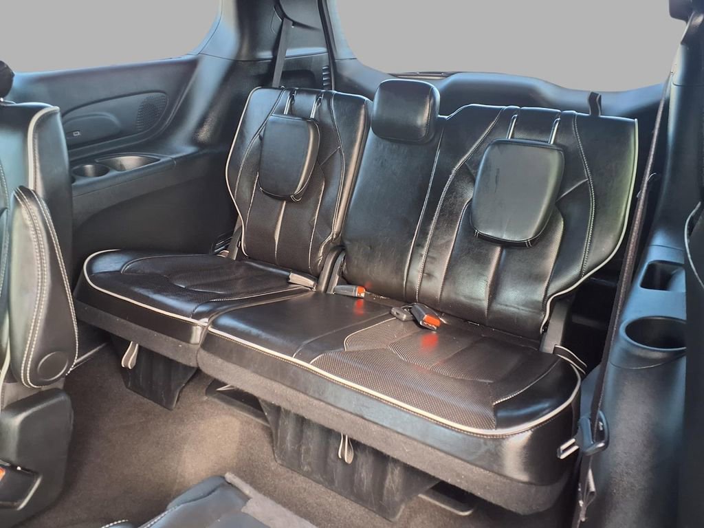 Certified 2025 Chrysler Pacifica Limited image 24