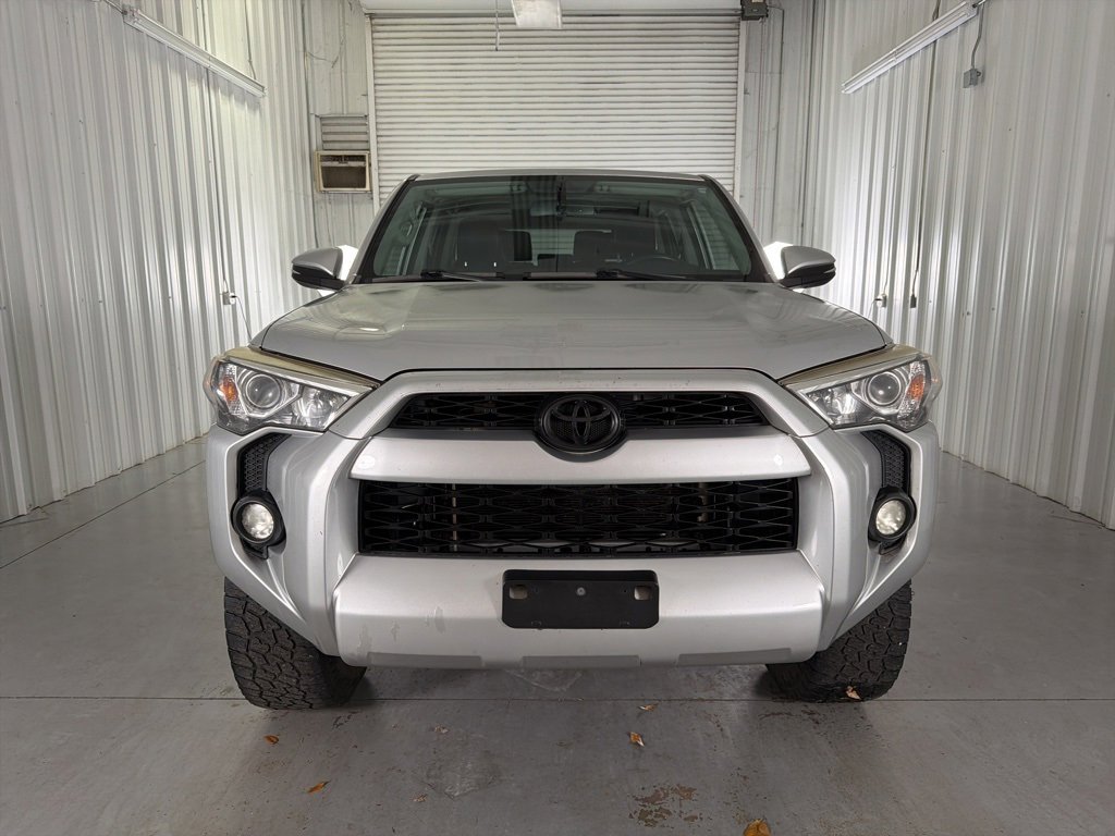 Used 2018 Toyota 4Runner SR5 Premium image 2