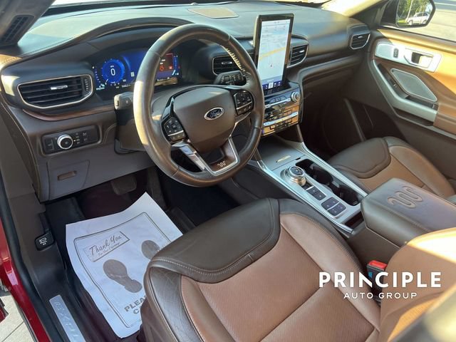 Used 2021 Ford Explorer King Ranch w/ Premium Technology Package RWD image 15