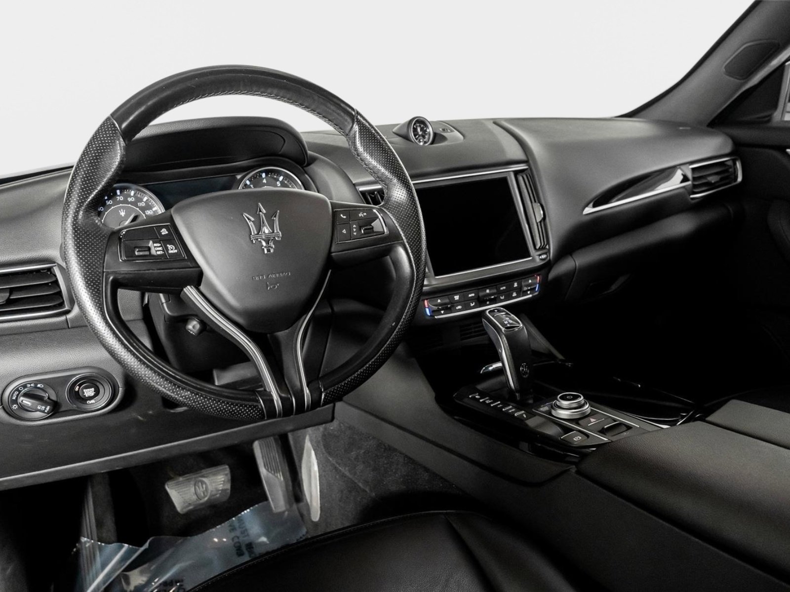 Used 2022 Maserati Levante GT image 2