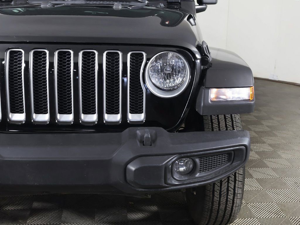 Used 2023 Jeep Wrangler Unlimited Sahara AWD/4WD image 11