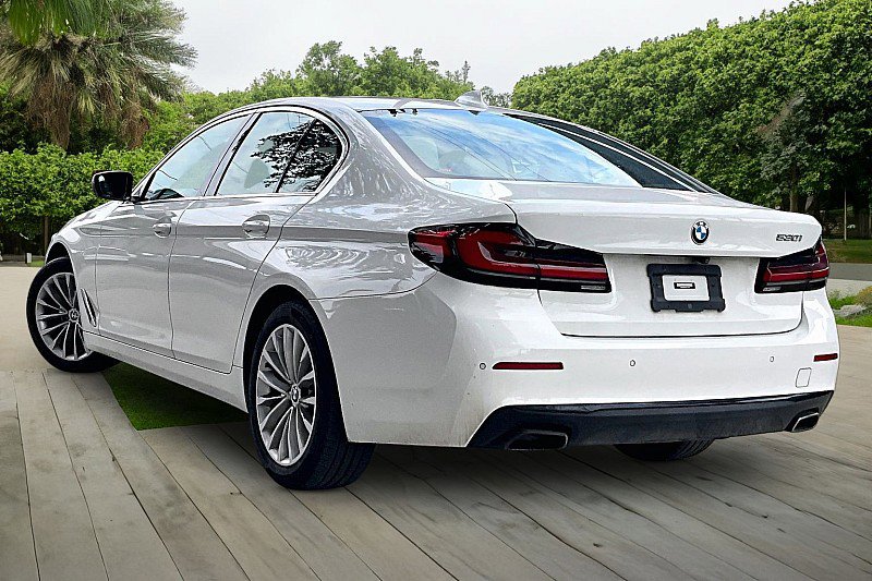 Used 2023 BMW 530i image 10