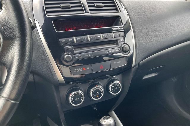 Used 2013 Mitsubishi Outlander Sport SE AWD/4WD image 33
