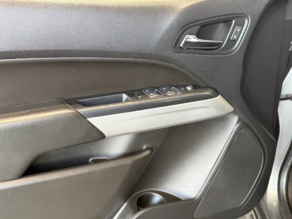 Used 2021 Chevrolet Colorado LT w/ LT Convenience Package image 14