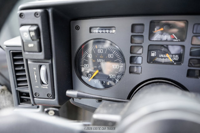 Used 1988 Pontiac Fiero GT RWD image 34