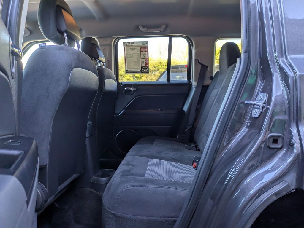 Used 2016 Jeep Patriot Sport w/ Power Value Group image 9