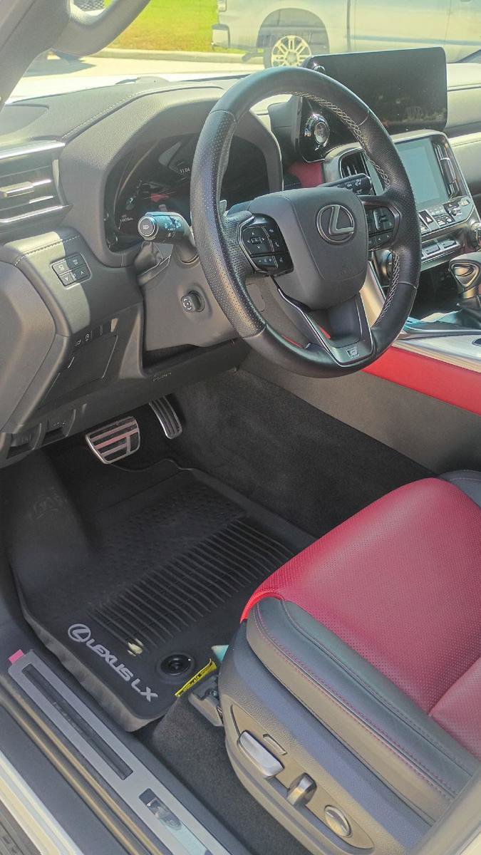 Used 2023 Lexus LX 600 F Sport w/ Accessory Package (Z1) AWD/4WD image 11