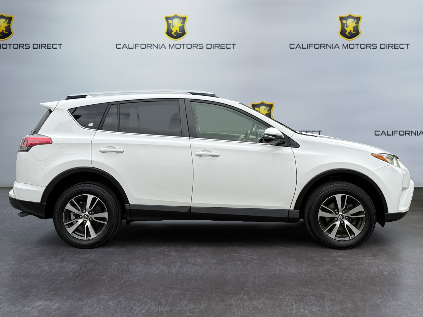 Used 2017 Toyota RAV4 XLE image 6