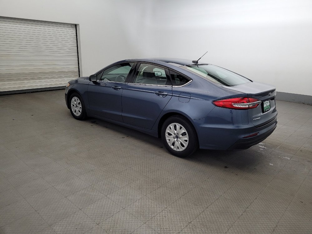 Used 2019 Ford Fusion S FWD image 3