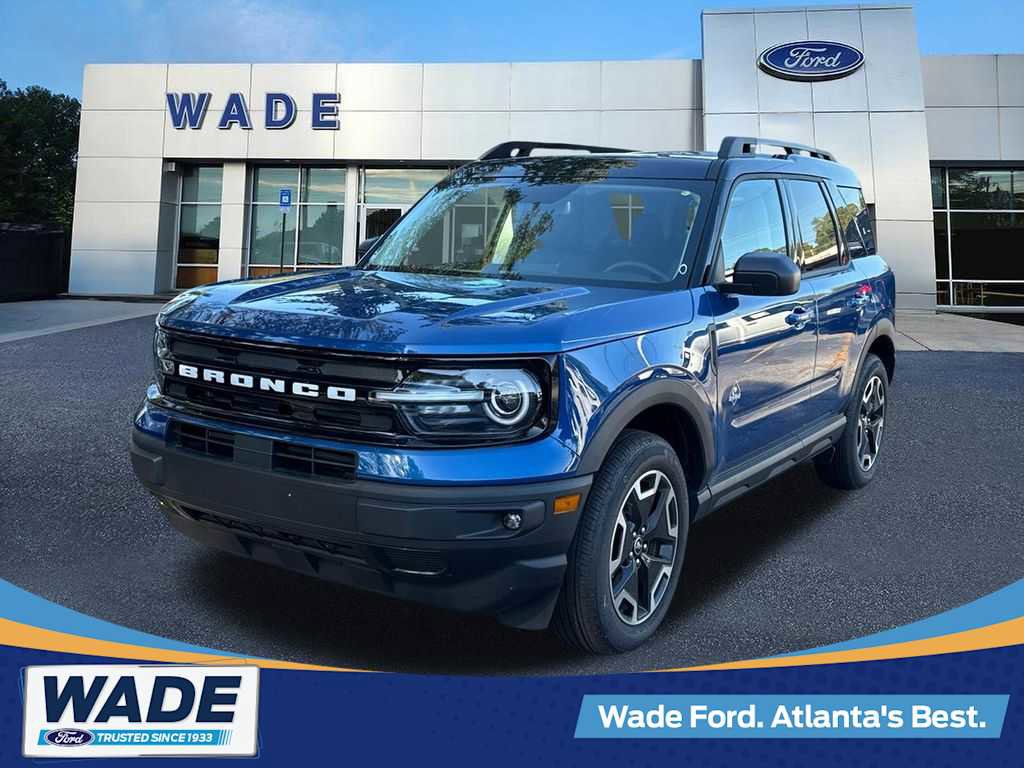 Used 2024 Ford Bronco Sport Outer Banks w/ Tech Package image 1