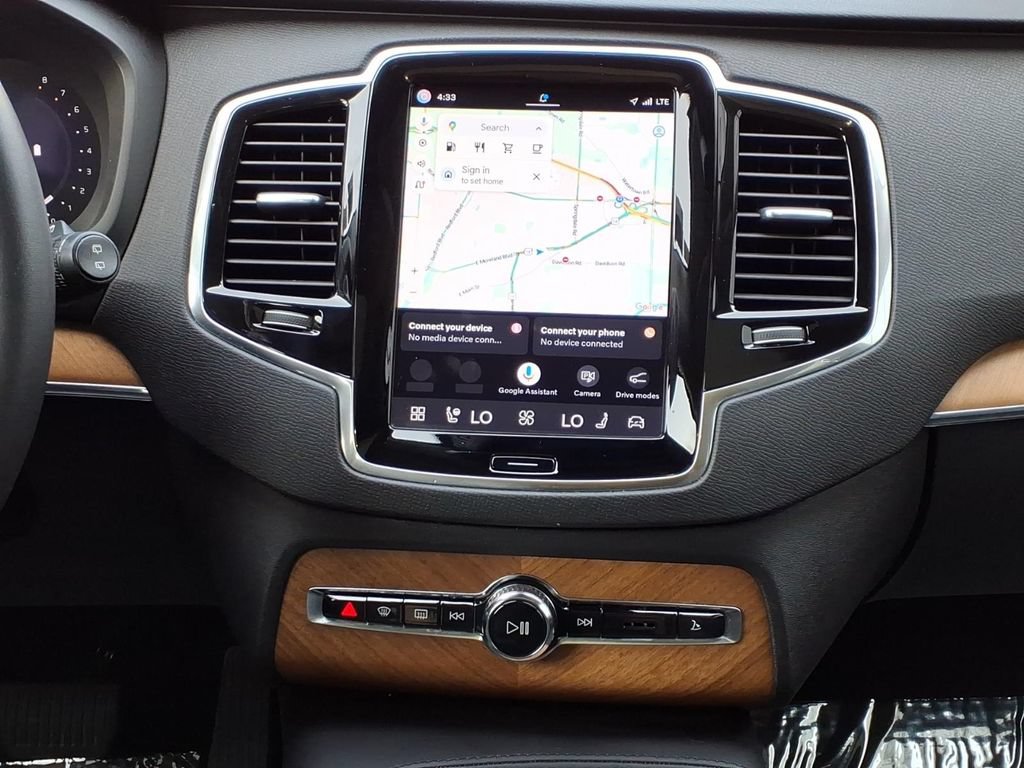 Certified 2023 Volvo XC90 B5 Plus w/ Protection Package Premier AWD/4WD image 15