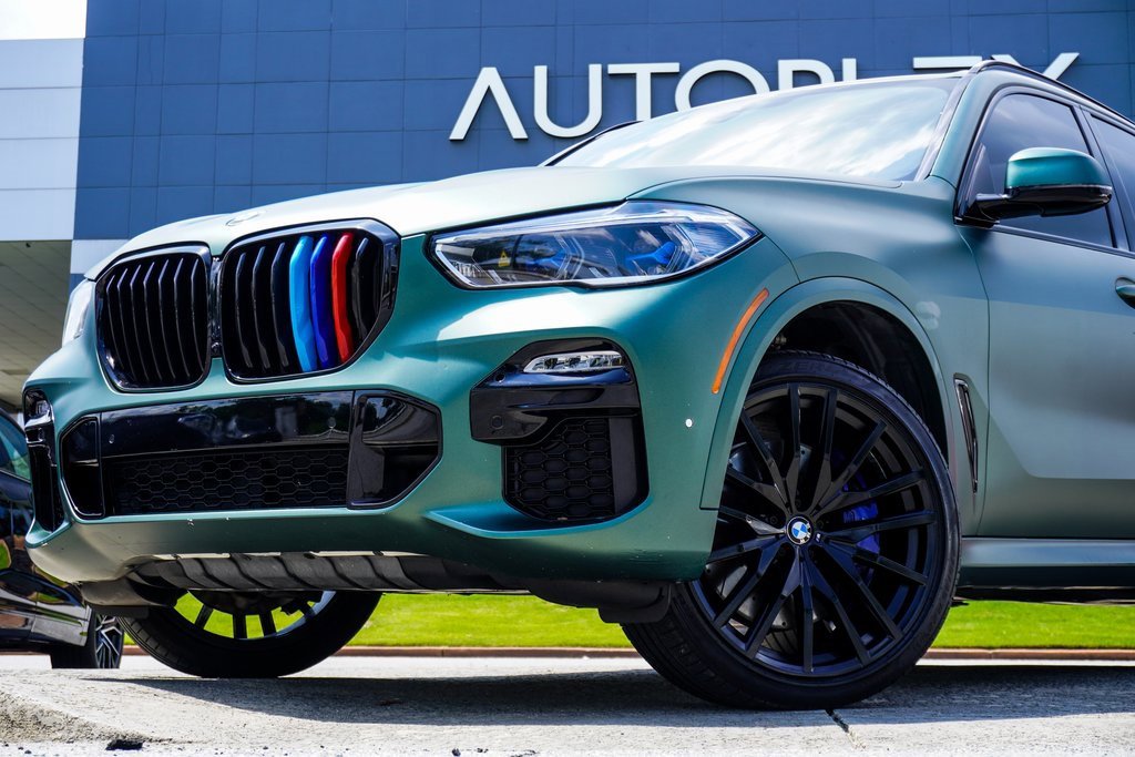 Used 2020 BMW X5 M50i w/ Premium Package image 2