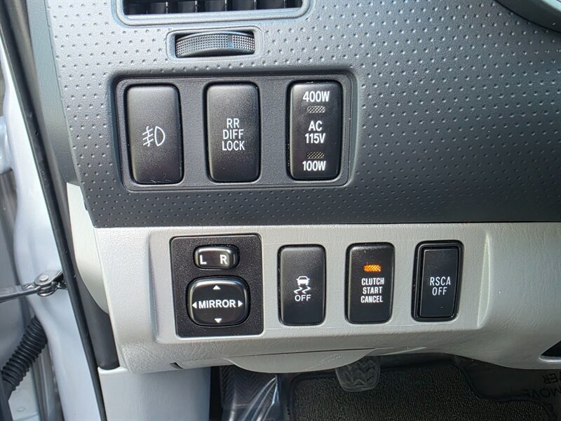 Used 2011 Toyota Tacoma 4x4 Double Cab w/ TRD Off-Road Pkg w/JBL Audio image 21