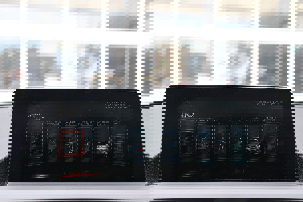 Used 2017 BMW 230i xDrive Coupe image 24