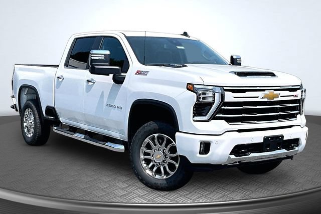 New 2026 Chevrolet Silverado 2500 LT w/ Z71 Chrome Sport Edition AWD/4WD image 2
