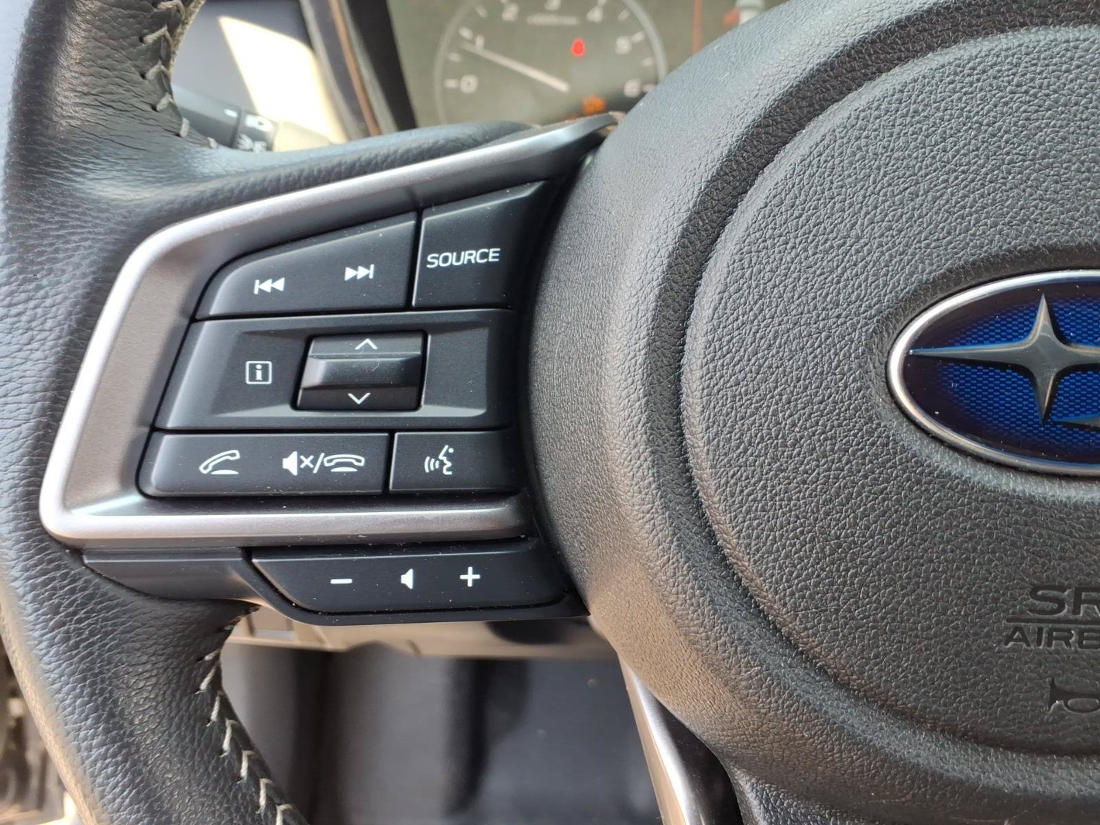 Used 2025 Subaru Outback Premium AWD/4WD image 19