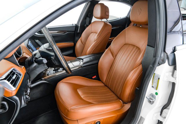 Used 2018 Maserati Ghibli S GranLusso AWD/4WD image 34