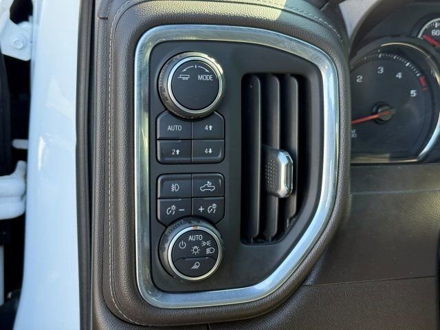 Used 2021 Chevrolet Silverado 2500 LT w/ Convenience Package image 12