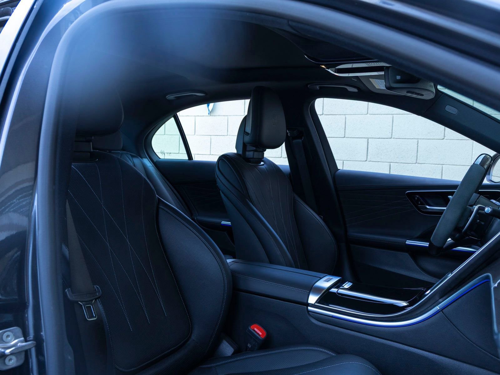 Used 2025 Mercedes-Benz C 36 AMG S image 27