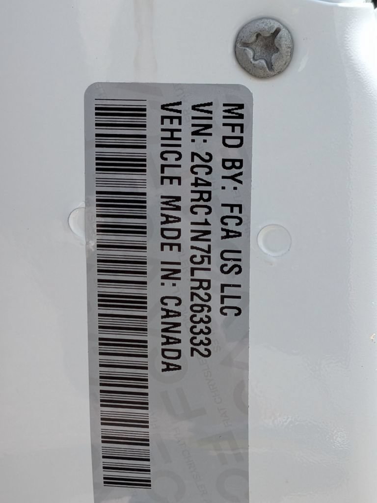 Used 2020 Chrysler Pacifica Limited w/ Advanced Safetytec Group FWD image 35