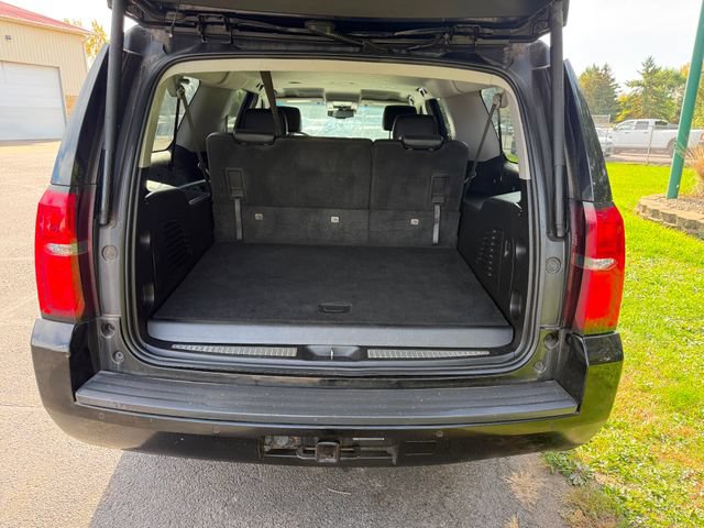 Used 2019 Chevrolet Suburban LT w/ Max Trailering Package AWD/4WD image 3