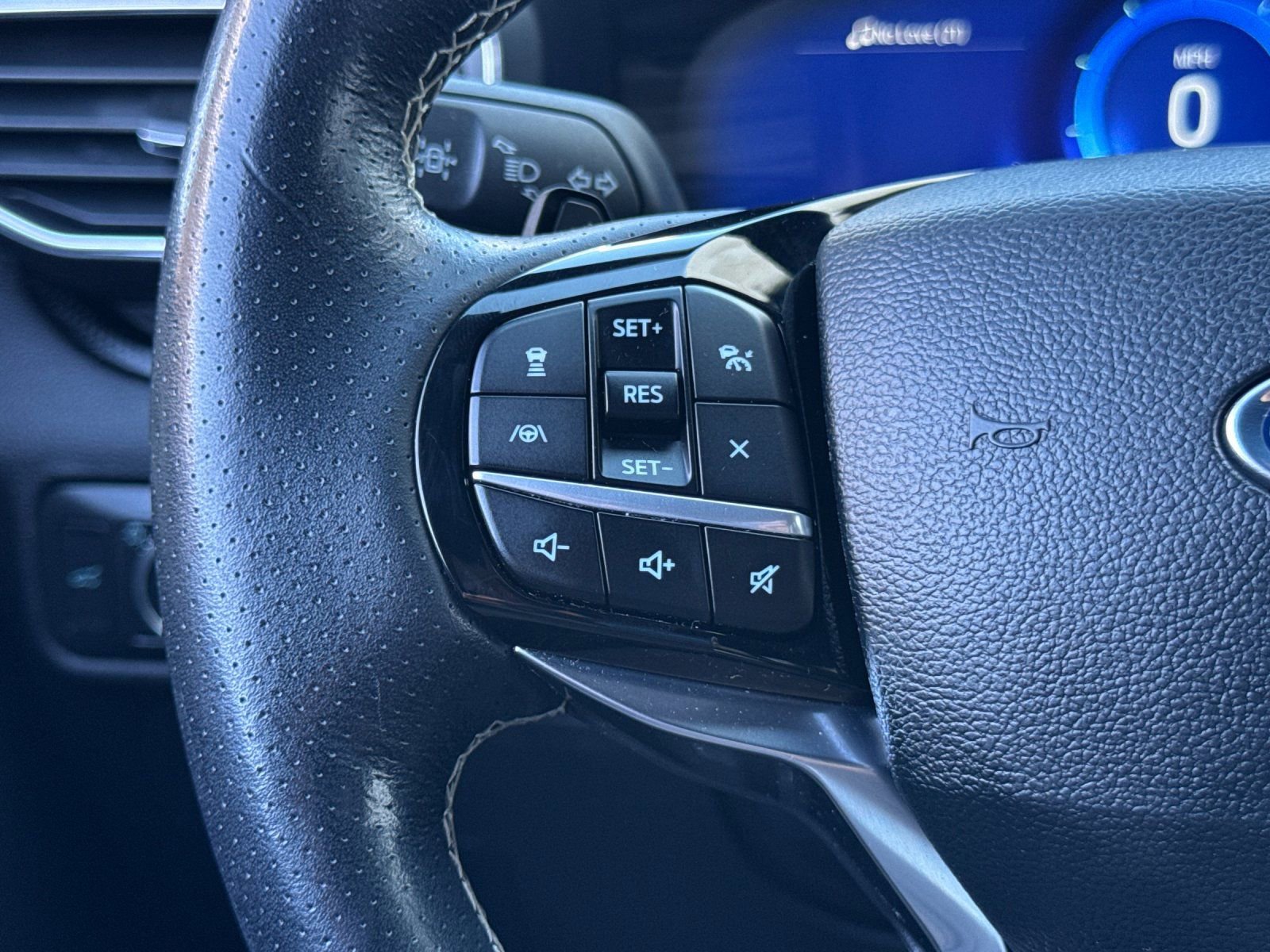 Used 2022 Ford Explorer ST w/ Equipment Group 401A image 29