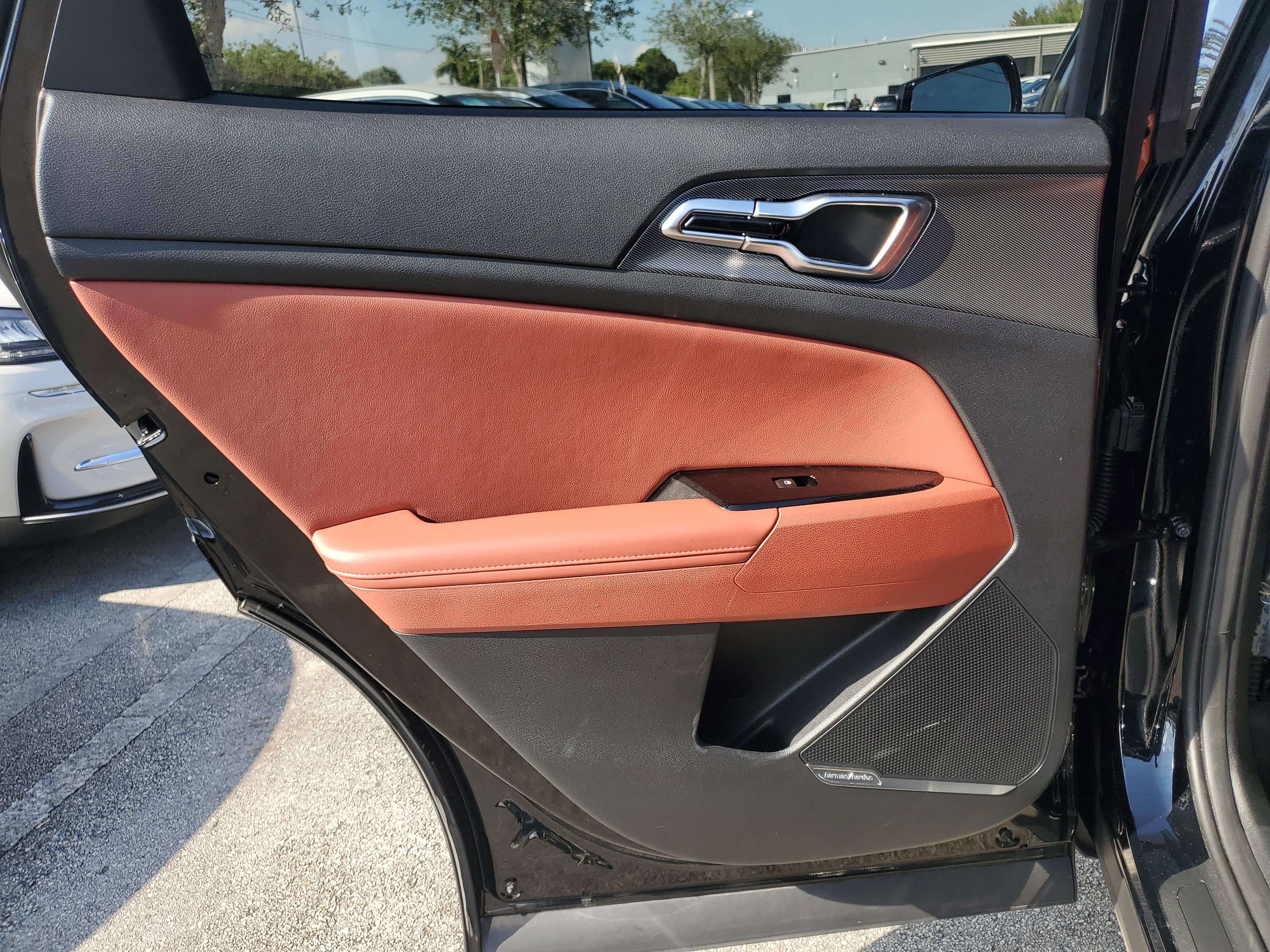 Used 2024 Kia Sportage SX image 12