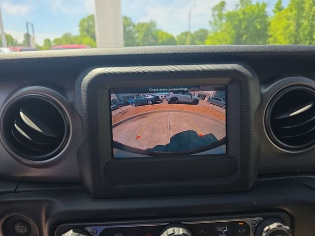 Used 2021 Jeep Wrangler Sport AWD/4WD image 15