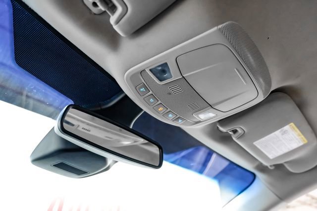 Used 2019 Ford Edge Titanium image 39