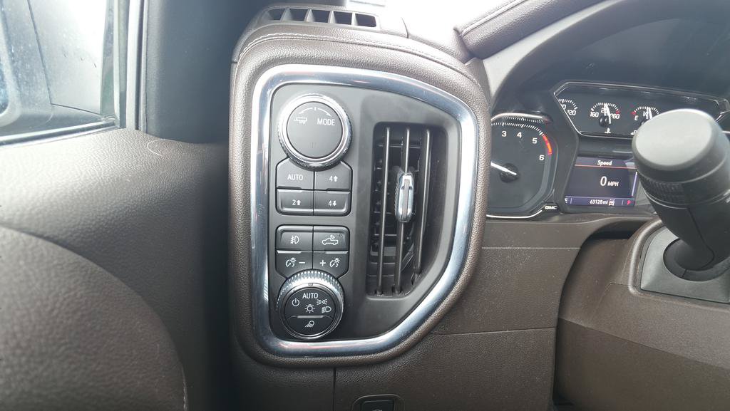 Used 2021 GMC Sierra 1500 SLT w/ SLT Convenience Package AWD/4WD image 28