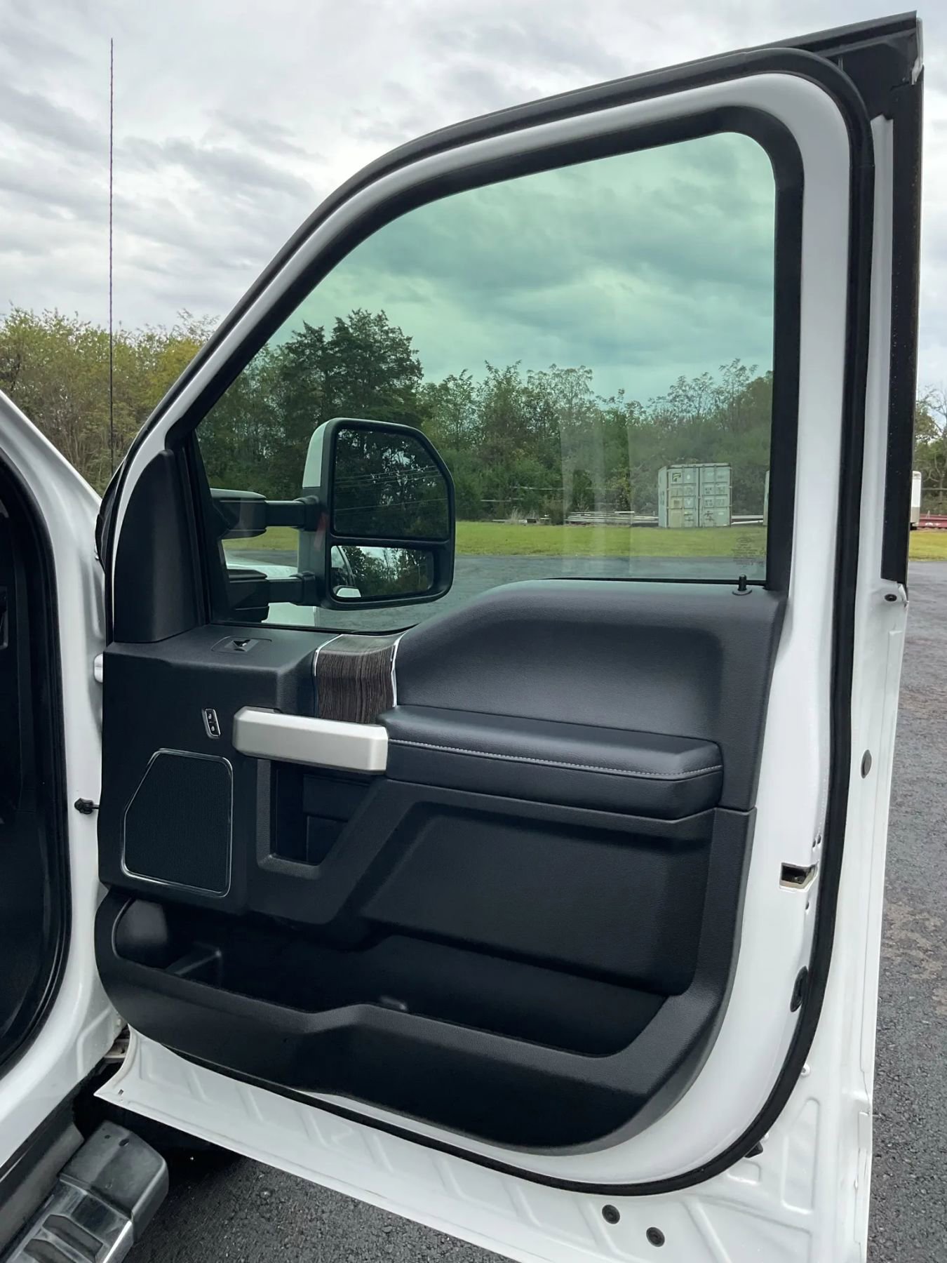 Used 2020 Ford F250 Lariat w/ Lariat Value Package image 45