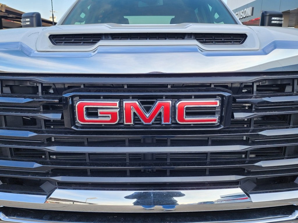 New 2026 GMC Sierra 2500 Pro image 9