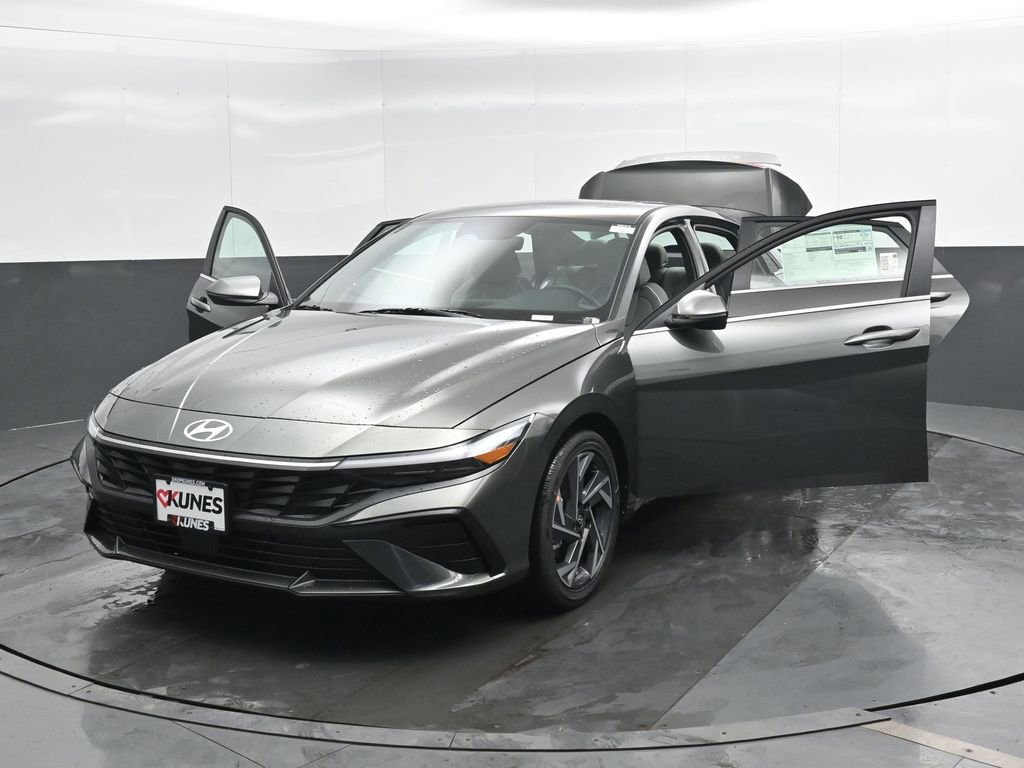 New 2026 Hyundai Elantra Limited w/ Cargo Package image 52