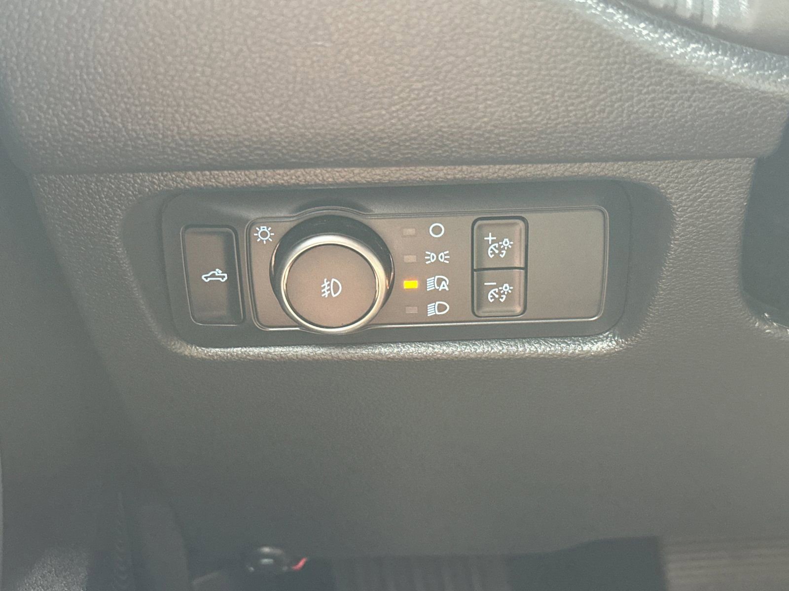 Used 2024 Ford Ranger XLT w/ Technology Package RWD image 30